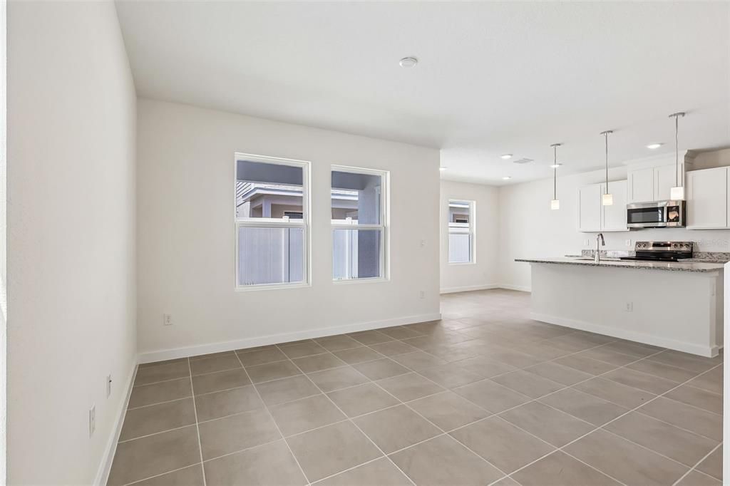 En Venta: $329,990 (3 camas, 2 baños, 1469 Pies cuadrados)