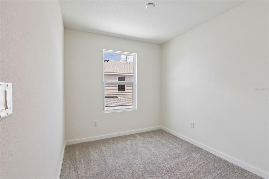 En Venta: $329,990 (3 camas, 2 baños, 1469 Pies cuadrados)