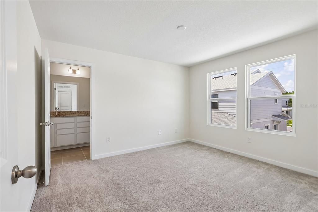 En Venta: $329,990 (3 camas, 2 baños, 1469 Pies cuadrados)