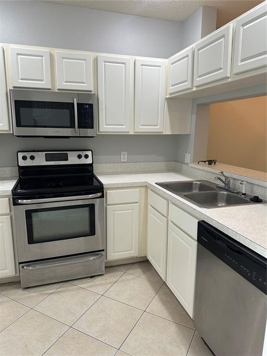 For Rent: $1,750 (2 beds, 2 baths, 1184 Square Feet)