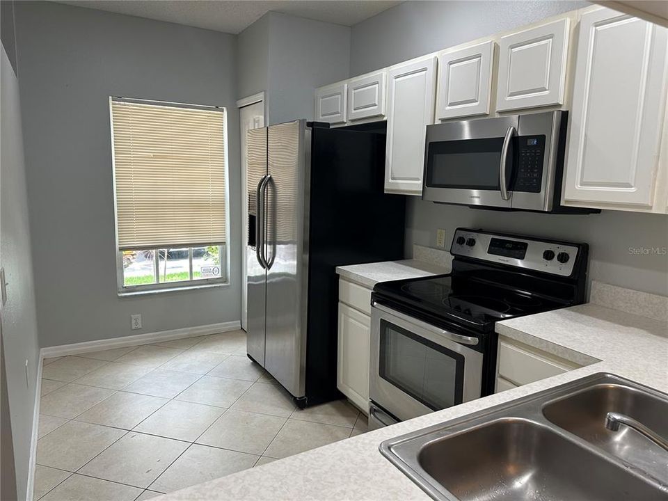 For Rent: $1,750 (2 beds, 2 baths, 1184 Square Feet)