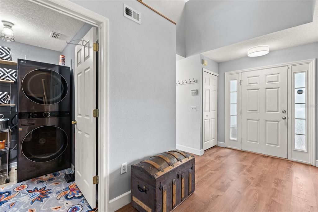 For Sale: $569,900 (4 beds, 2 baths, 2937 Square Feet)