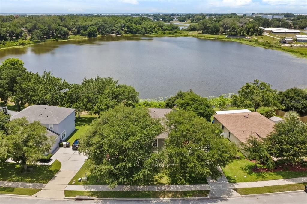 For Sale: $569,900 (4 beds, 2 baths, 2937 Square Feet)