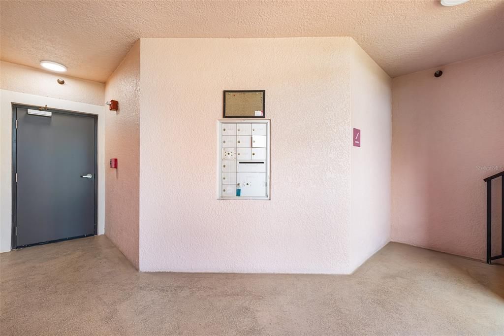 For Sale: $375,000 (2 beds, 2 baths, 1788 Square Feet)