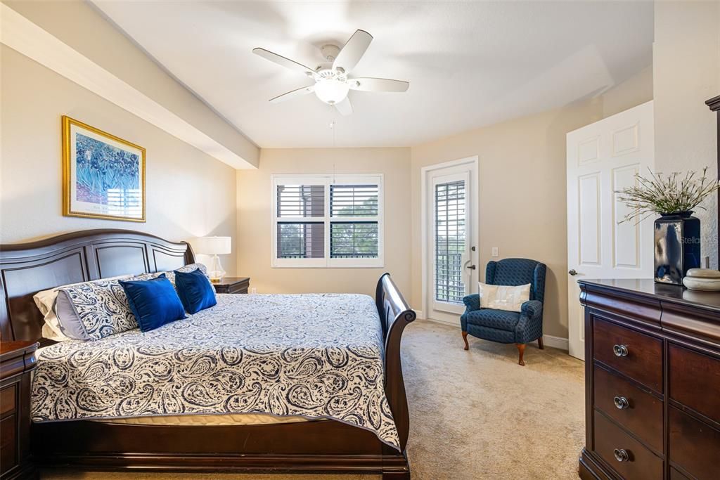 For Sale: $375,000 (2 beds, 2 baths, 1788 Square Feet)