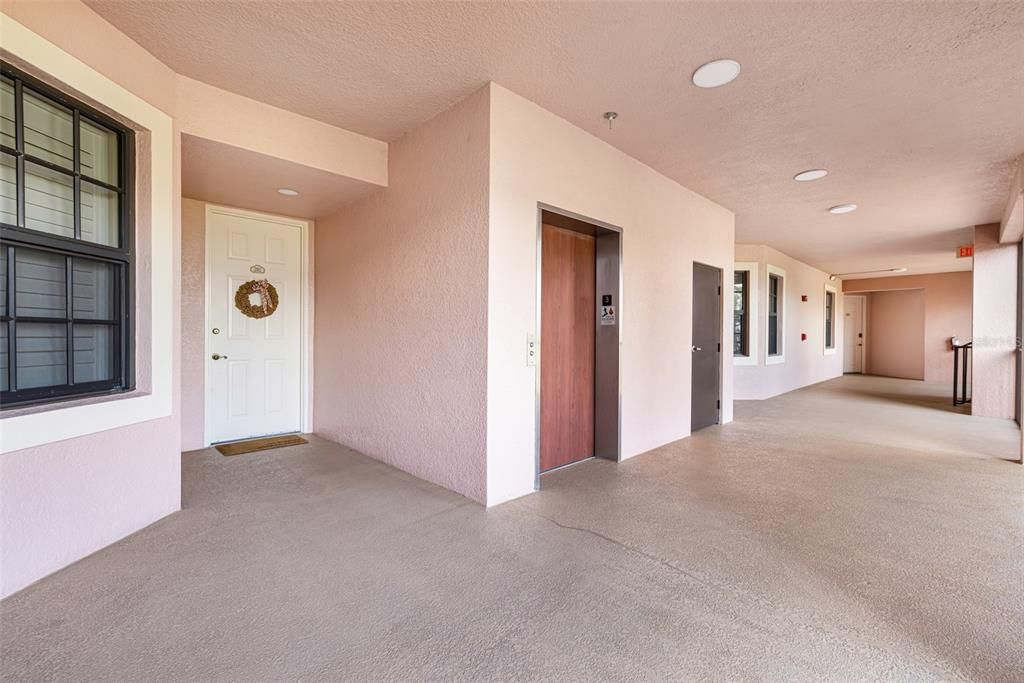 For Sale: $375,000 (2 beds, 2 baths, 1788 Square Feet)