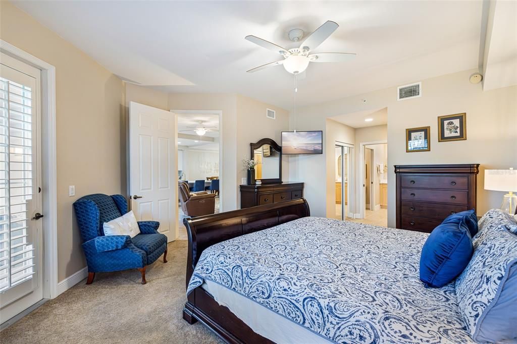 For Sale: $375,000 (2 beds, 2 baths, 1788 Square Feet)