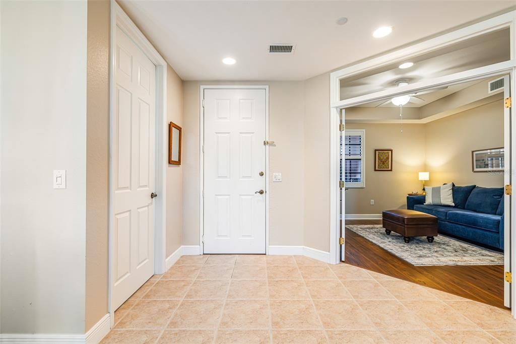 For Sale: $375,000 (2 beds, 2 baths, 1788 Square Feet)