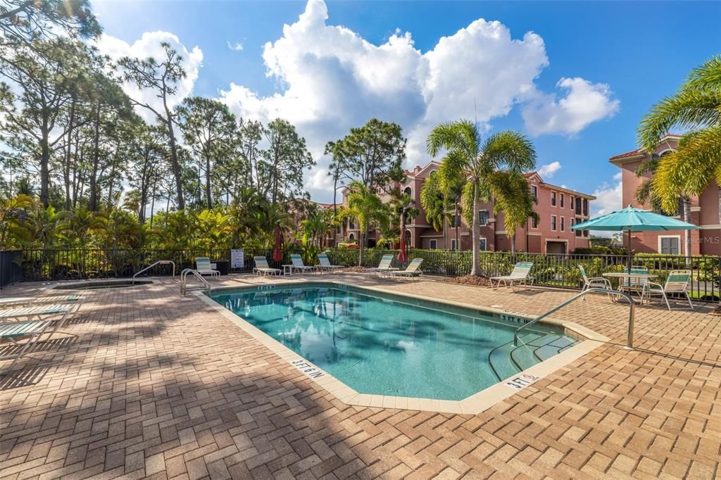 For Sale: $375,000 (2 beds, 2 baths, 1788 Square Feet)