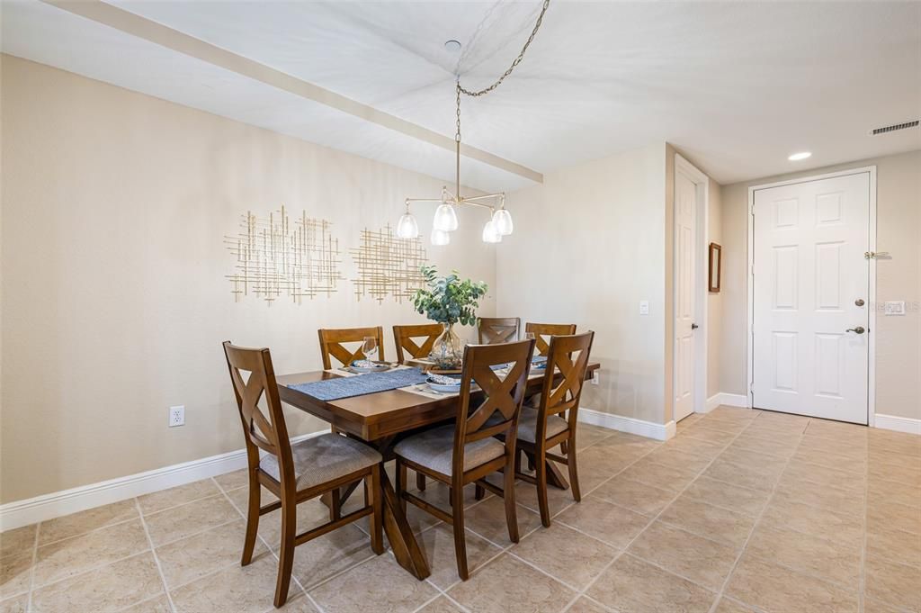 For Sale: $375,000 (2 beds, 2 baths, 1788 Square Feet)