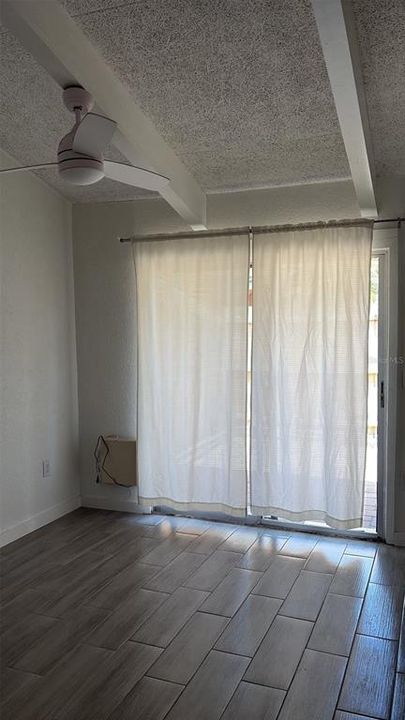 For Rent: $1,500 (1 beds, 1 baths, 465 Square Feet)