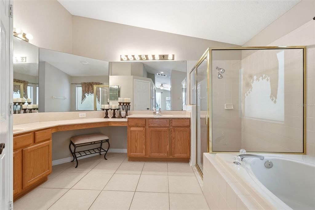 For Sale: $559,900 (4 beds, 3 baths, 2561 Square Feet)