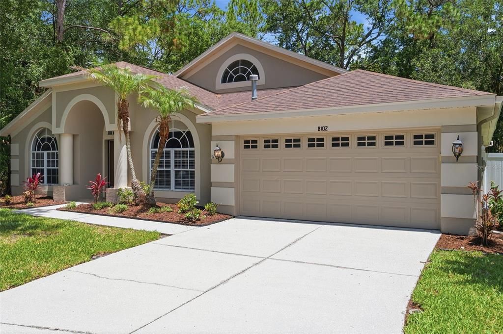For Sale: $559,900 (4 beds, 3 baths, 2561 Square Feet)