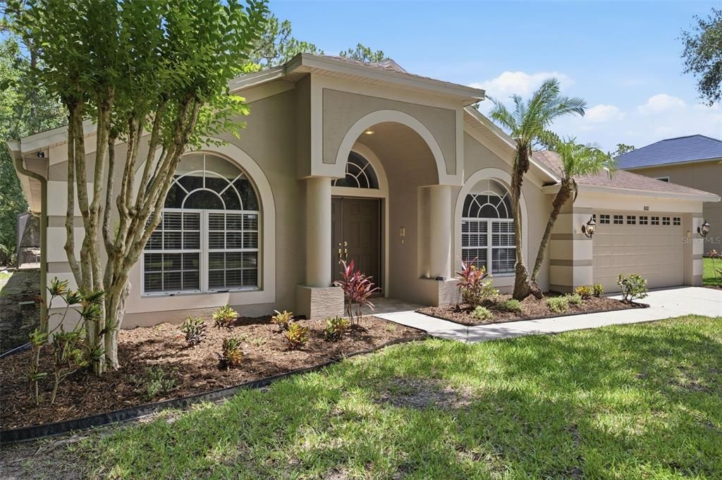 For Sale: $559,900 (4 beds, 3 baths, 2561 Square Feet)