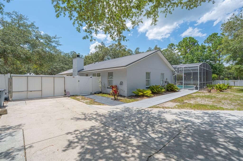 En Venta: $950,000 (4 camas, 2 baños, 2322 Pies cuadrados)