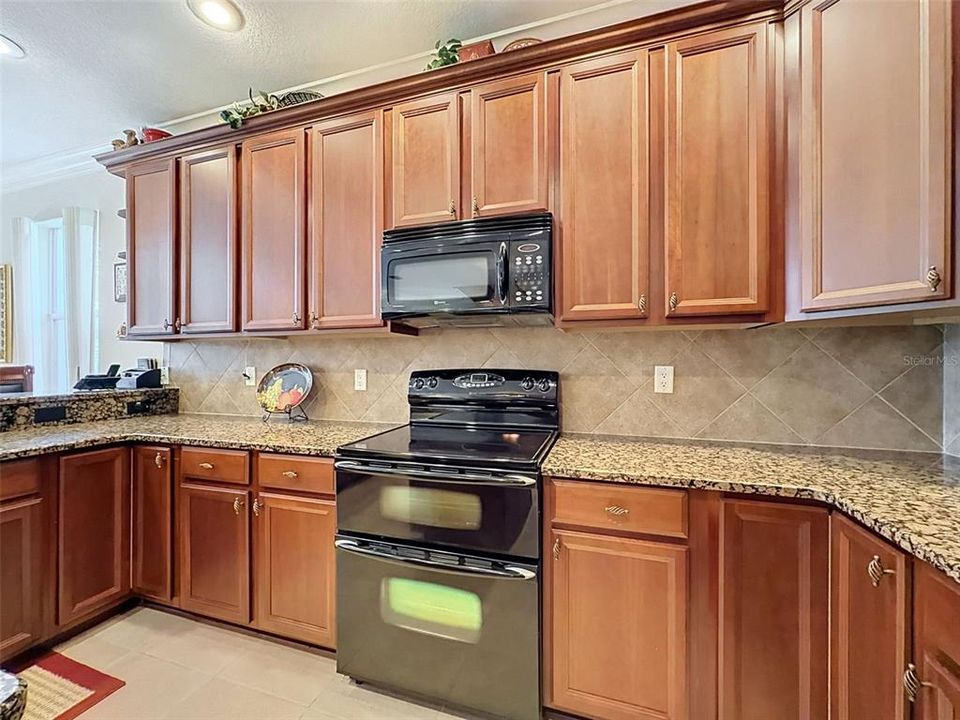 En Venta: $548,000 (3 camas, 2 baños, 2538 Pies cuadrados)