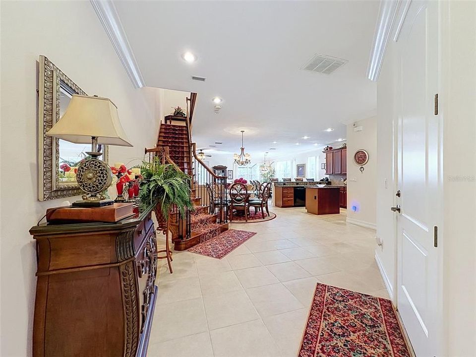 En Venta: $548,000 (3 camas, 2 baños, 2538 Pies cuadrados)