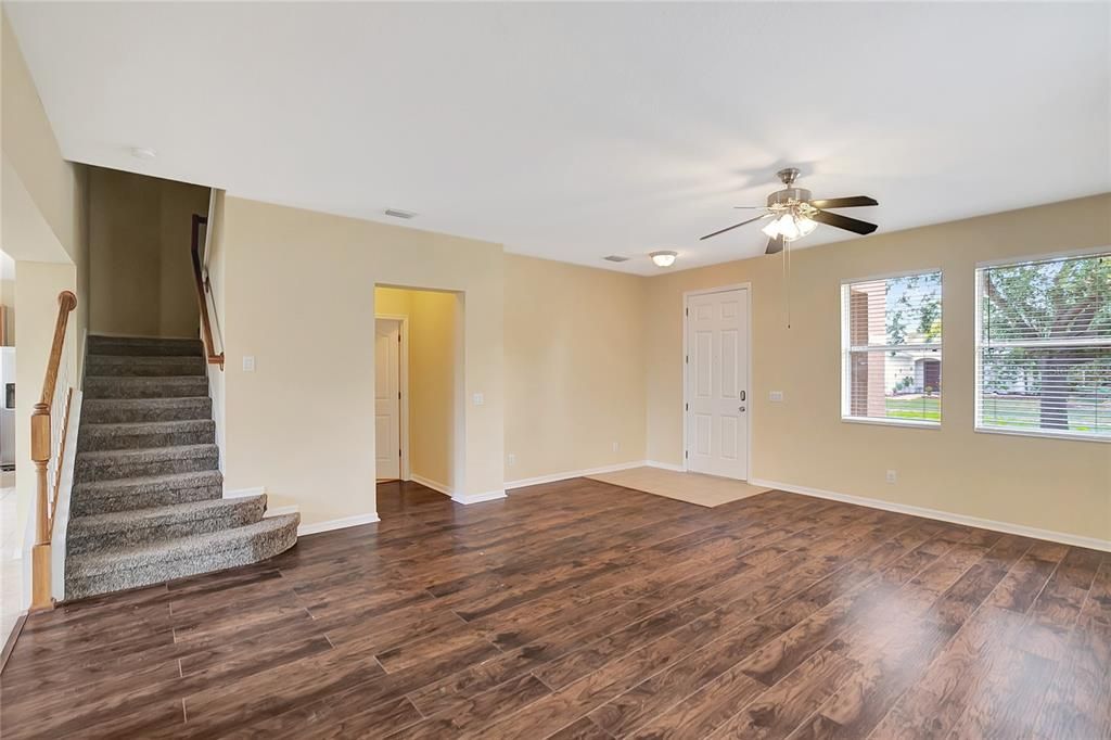В аренду: $2,495 (4 спален, 2 ванн, 2746 Квадратных фут)
