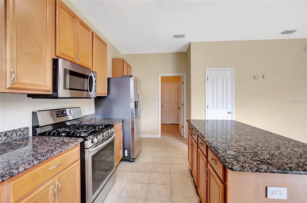 В аренду: $2,495 (4 спален, 2 ванн, 2746 Квадратных фут)