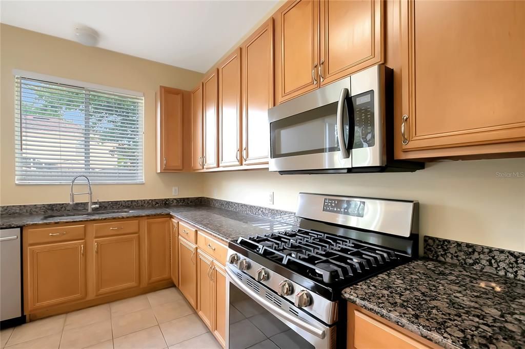В аренду: $2,495 (4 спален, 2 ванн, 2746 Квадратных фут)