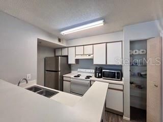 For Rent: $1,750 (2 beds, 2 baths, 1026 Square Feet)
