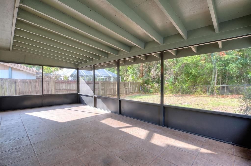 For Sale: $599,900 (3 beds, 2 baths, 2026 Square Feet)