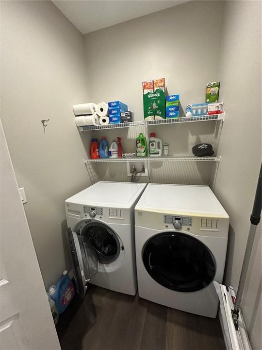 For Sale: $279,900 (2 beds, 2 baths, 1330 Square Feet)