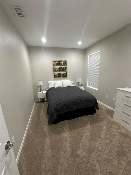 For Sale: $279,900 (2 beds, 2 baths, 1330 Square Feet)