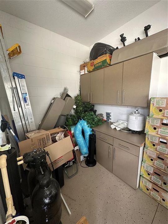 For Sale: $279,900 (2 beds, 2 baths, 1330 Square Feet)
