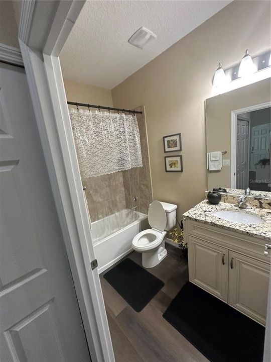 For Sale: $279,900 (2 beds, 2 baths, 1330 Square Feet)