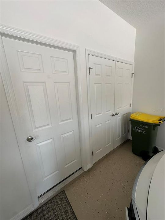 For Sale: $279,900 (2 beds, 2 baths, 1330 Square Feet)