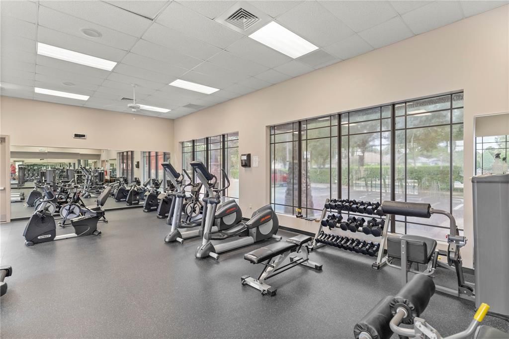For Sale: $279,900 (2 beds, 2 baths, 1330 Square Feet)