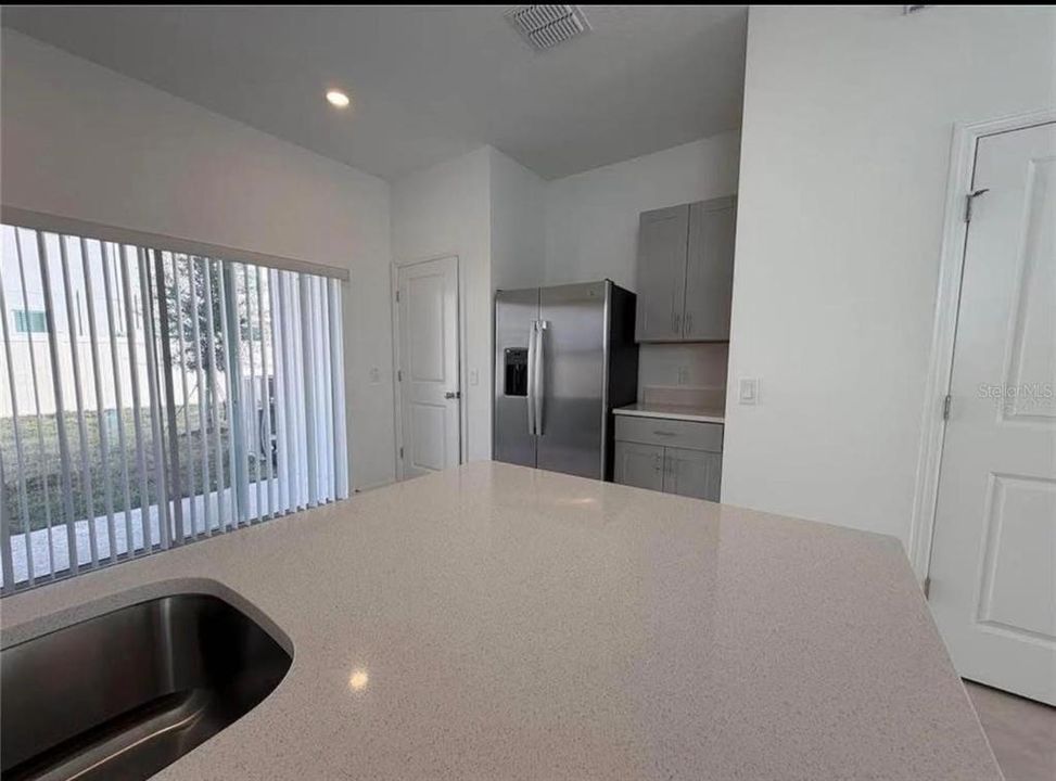For Sale: $244,000 (3 beds, 2 baths, 1275 Square Feet)