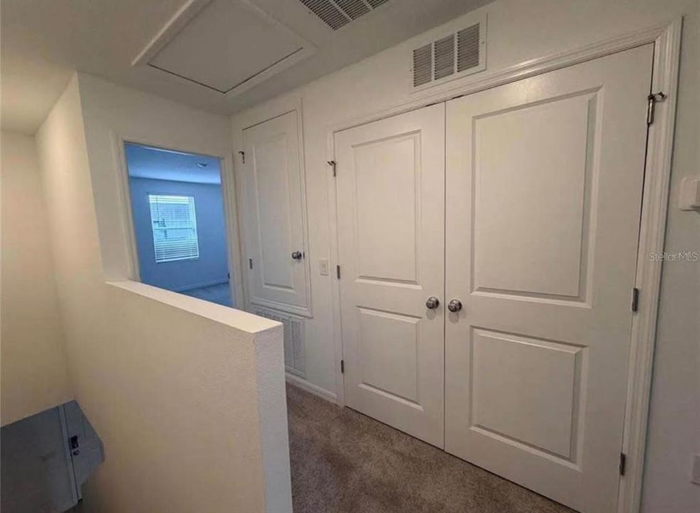 For Sale: $244,000 (3 beds, 2 baths, 1275 Square Feet)
