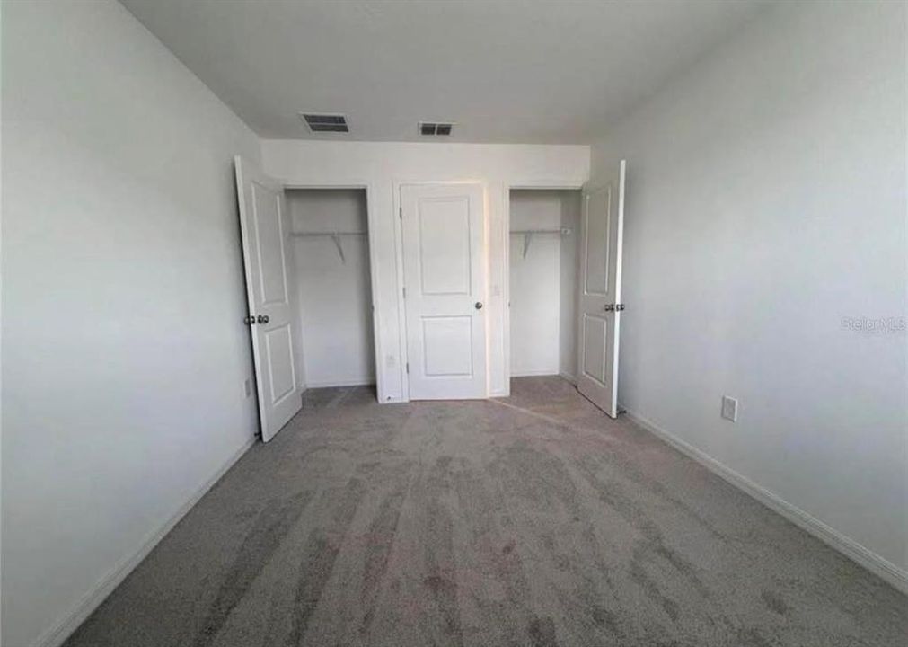For Sale: $244,000 (3 beds, 2 baths, 1275 Square Feet)