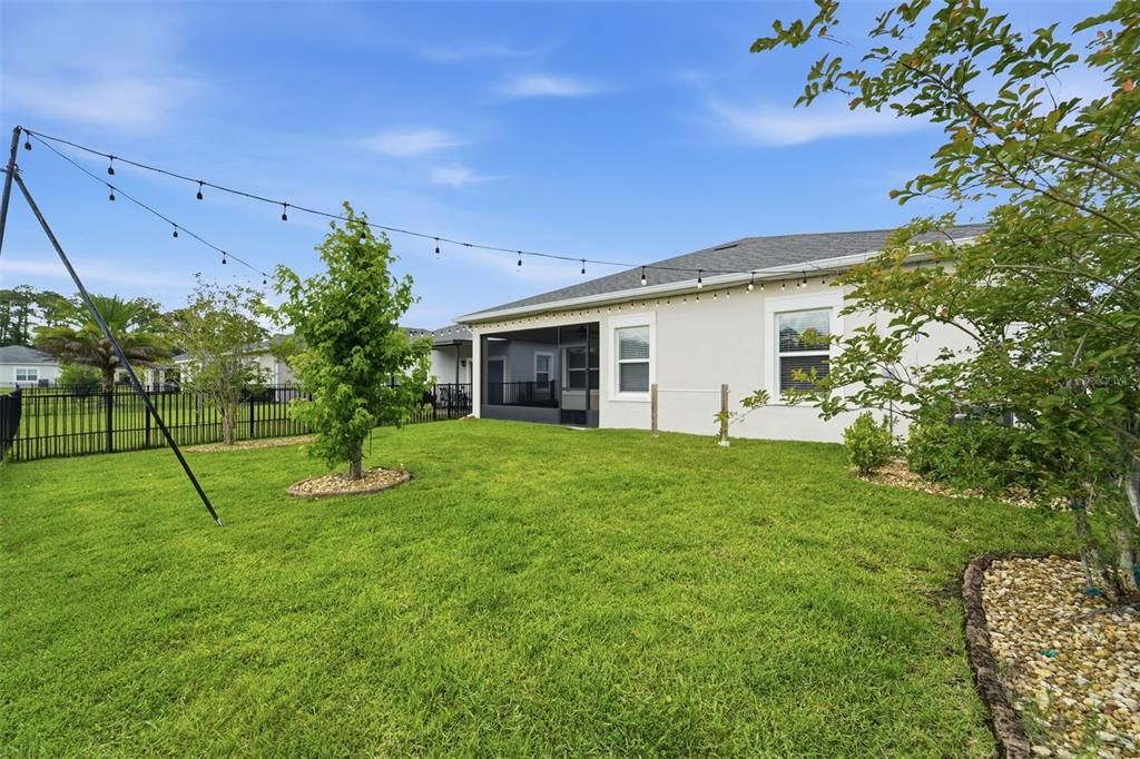 For Sale: $390,000 (4 beds, 2 baths, 1896 Square Feet)
