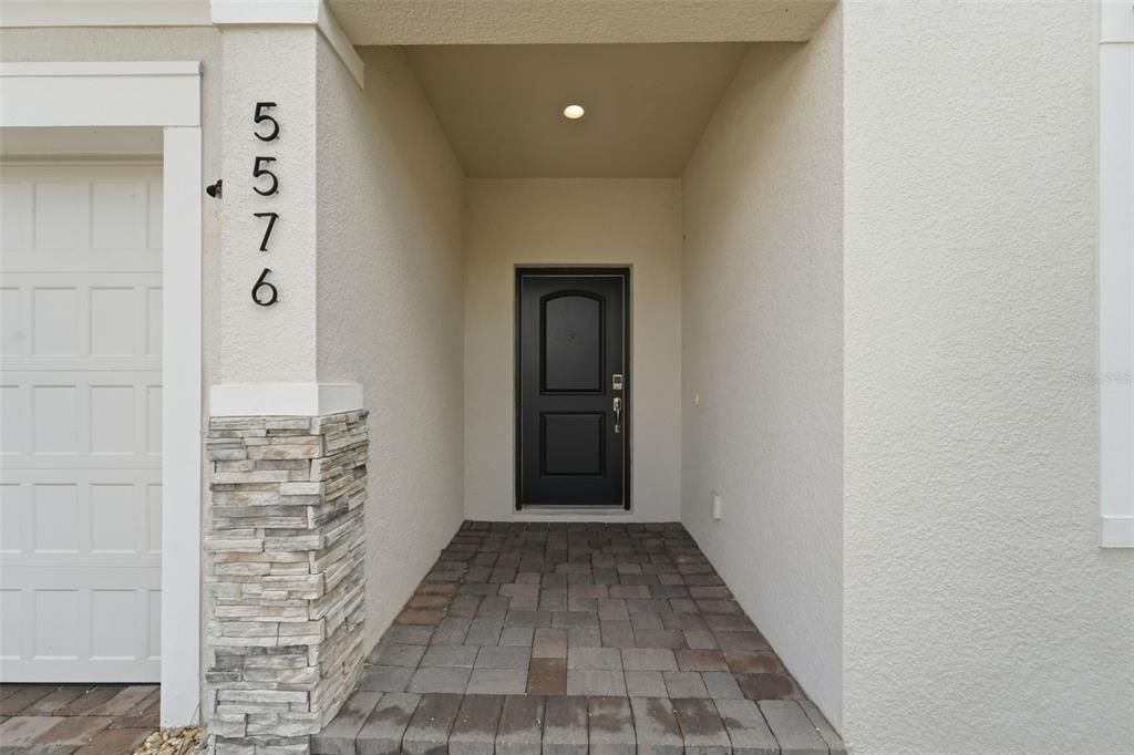 For Sale: $390,000 (4 beds, 2 baths, 1896 Square Feet)