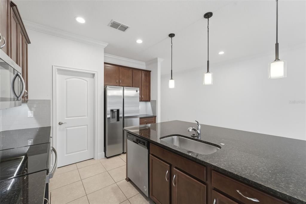 For Sale: $390,000 (4 beds, 2 baths, 1896 Square Feet)