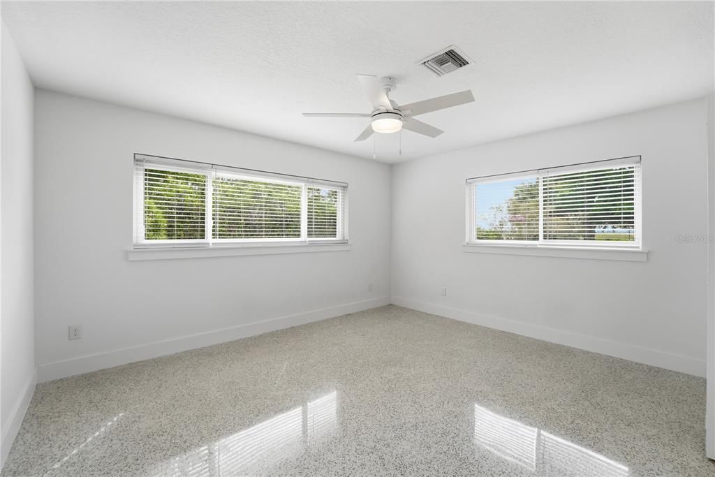 For Sale: $699,000 (3 beds, 4 baths, 2825 Square Feet)