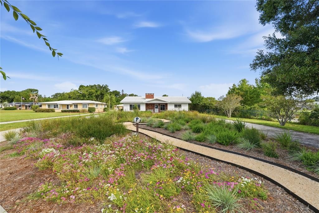 For Sale: $699,000 (3 beds, 4 baths, 2825 Square Feet)