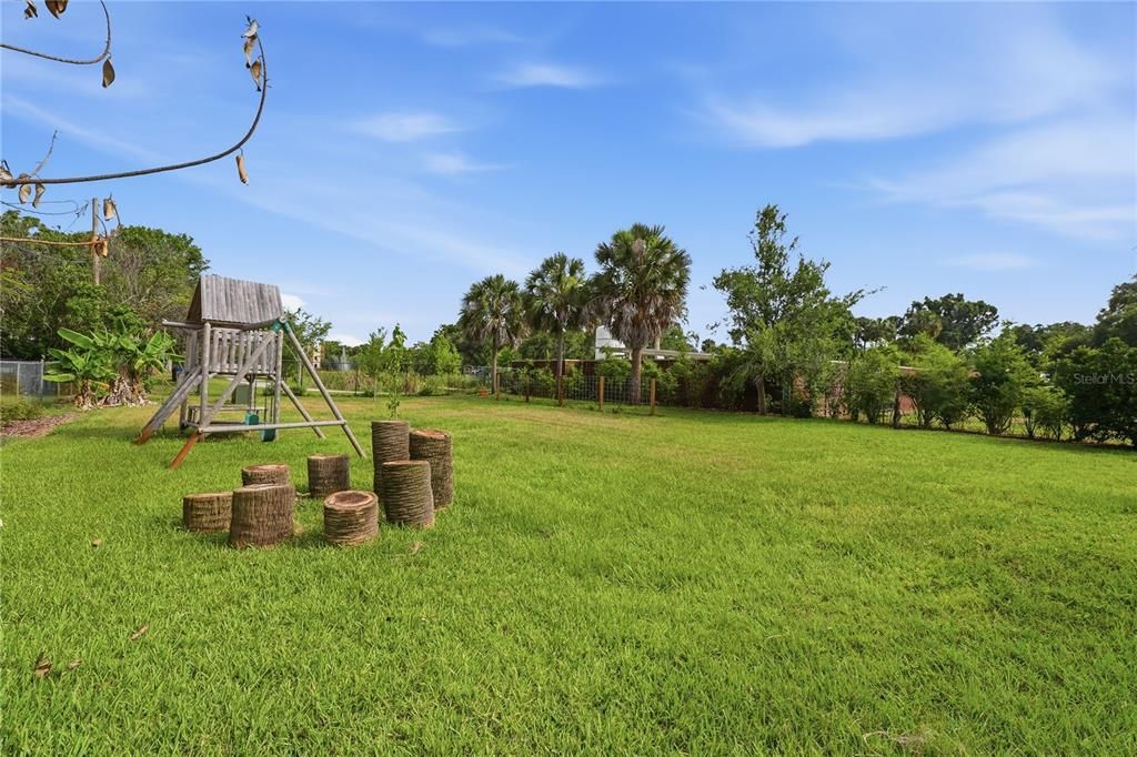 For Sale: $699,000 (3 beds, 4 baths, 2825 Square Feet)