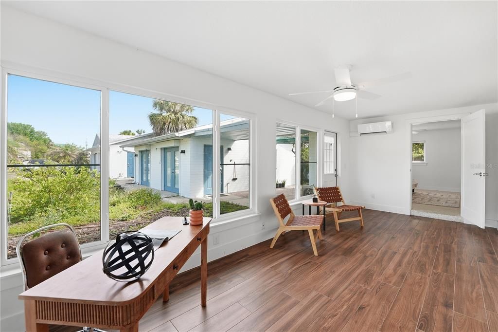 For Sale: $699,000 (3 beds, 4 baths, 2825 Square Feet)