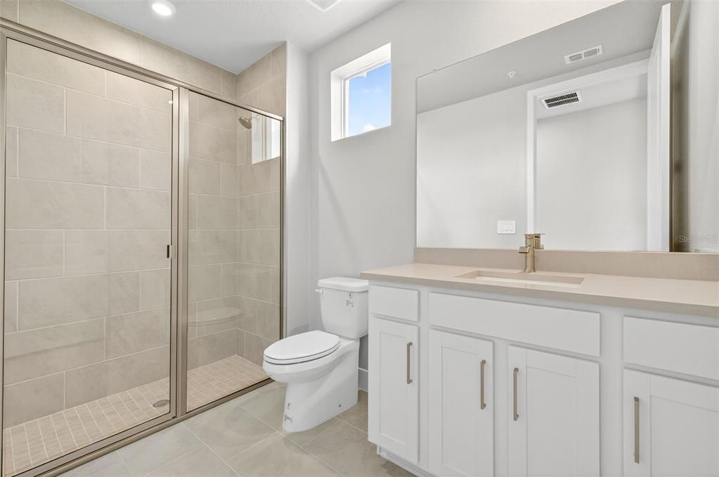 En Venta: $289,000 (2 camas, 2 baños, 1406 Pies cuadrados)