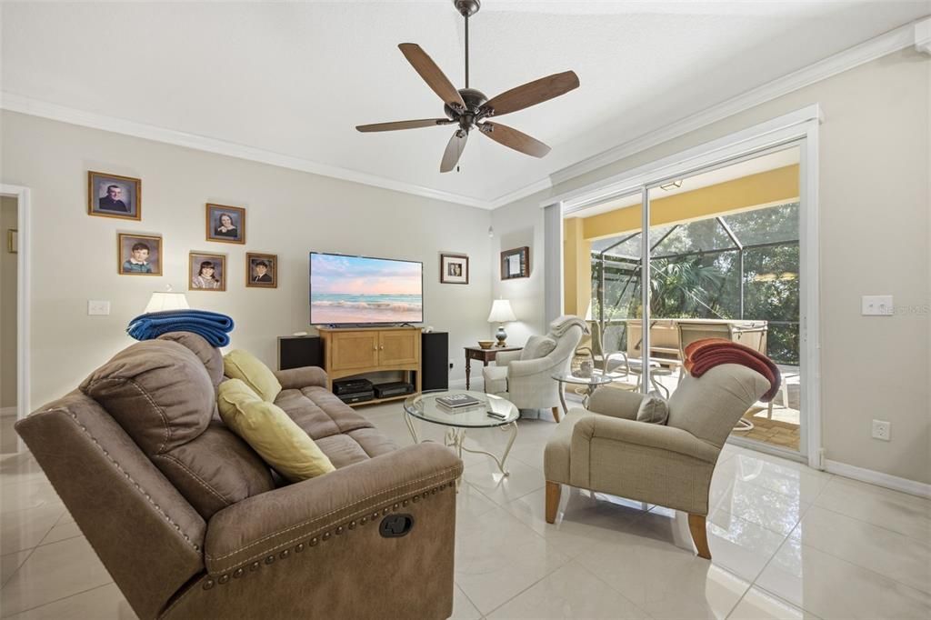 For Sale: $459,900 (3 beds, 2 baths, 1670 Square Feet)