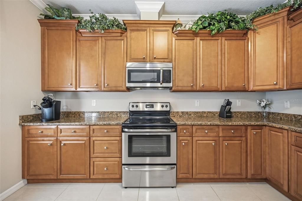 For Sale: $459,900 (3 beds, 2 baths, 1670 Square Feet)