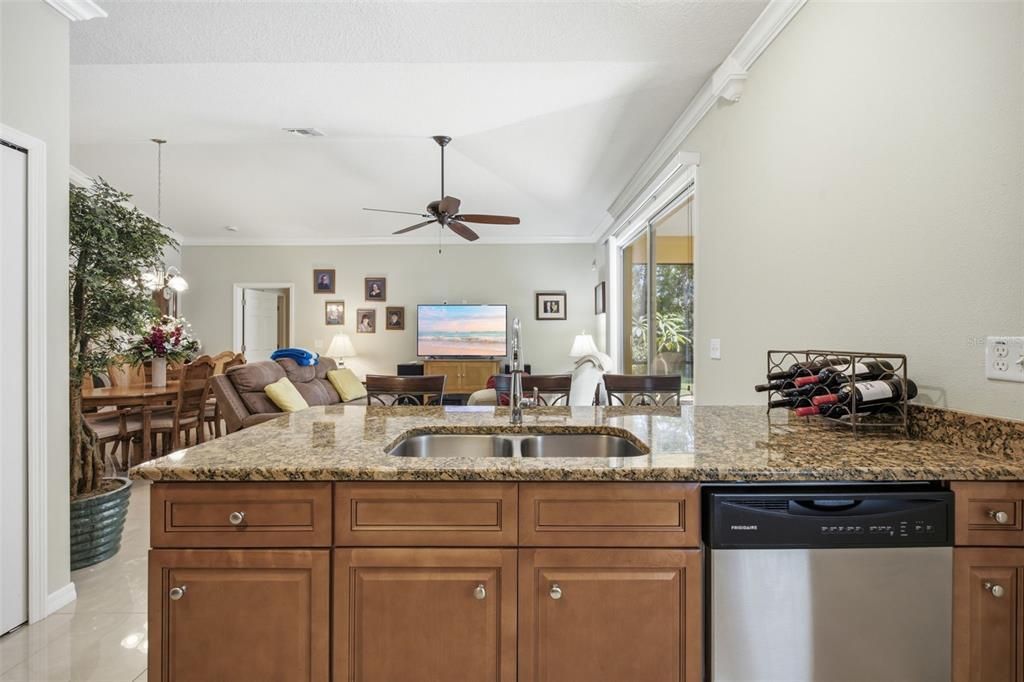 For Sale: $459,900 (3 beds, 2 baths, 1670 Square Feet)