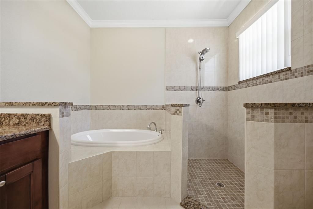 For Sale: $459,900 (3 beds, 2 baths, 1670 Square Feet)