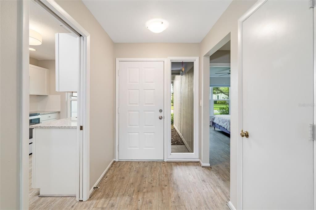 Activo con contrato: $225,000 (2 camas, 2 baños, 1379 Pies cuadrados)