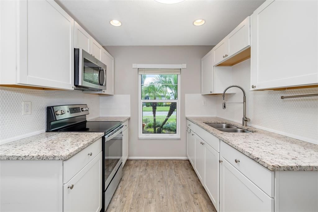 Activo con contrato: $225,000 (2 camas, 2 baños, 1379 Pies cuadrados)