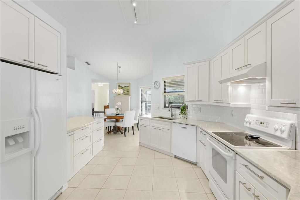 For Sale: $500,000 (3 beds, 2 baths, 2308 Square Feet)